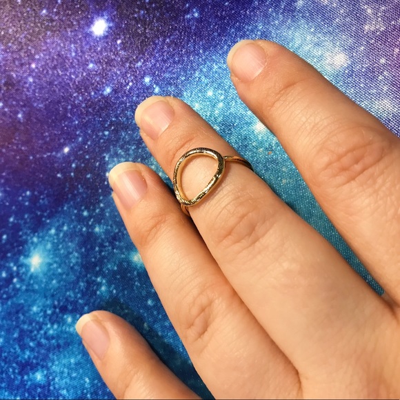 NEW!💙💎💛MODERN! MINIMALIST GOLDEN RING!💛💎💙6.5 - Picture 5 of 8